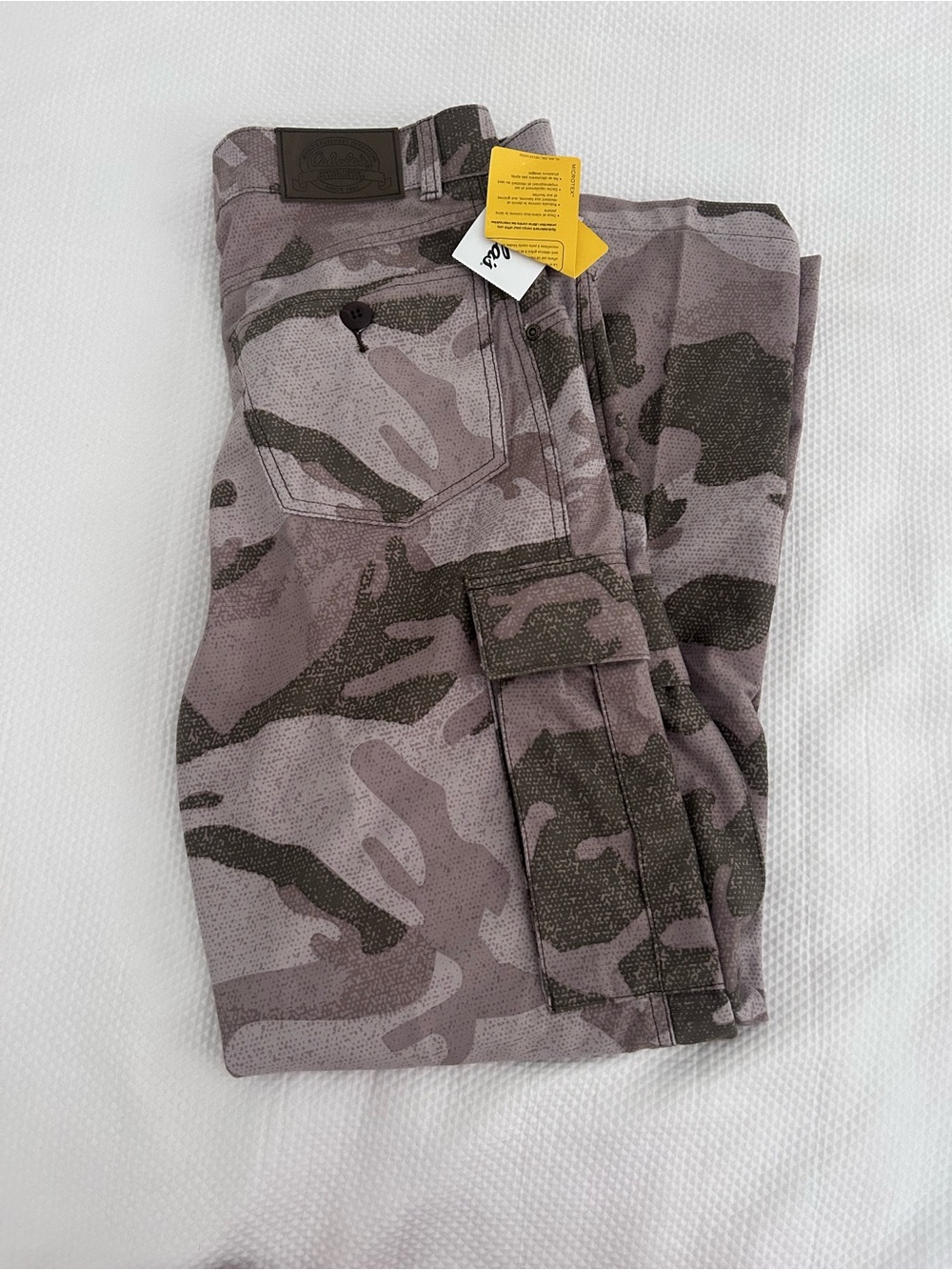 Cabela's Men's Gray & Olive Camo Cargo Pants